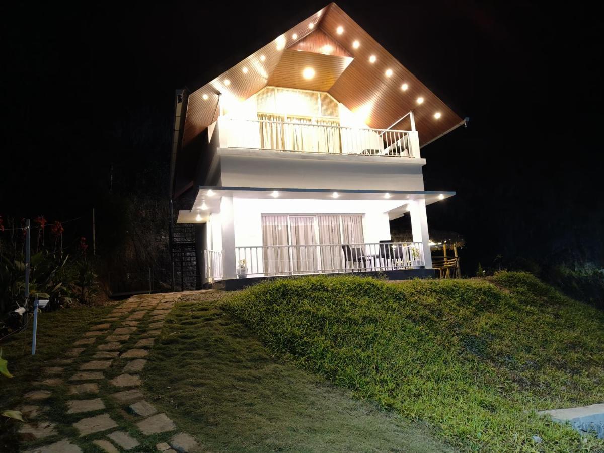 Happy Holidays Resort Kanthalloor Exterior photo